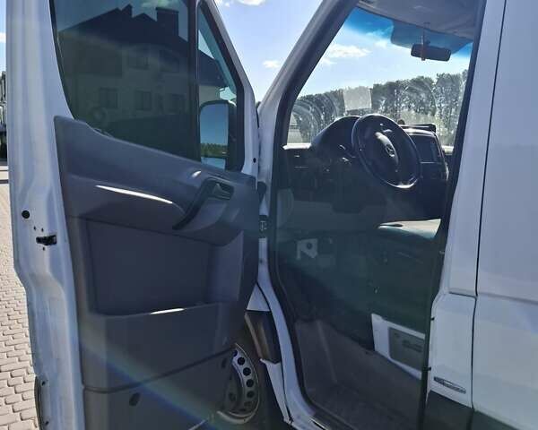 Белый Мерседес Sprinter, объемом двигателя 3 л и пробегом 244 тыс. км за 26000 $, фото 16 на Automoto.ua