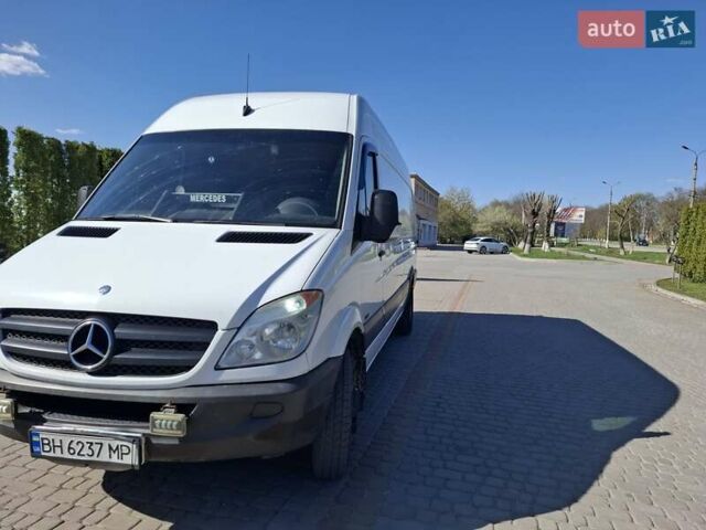 Белый Мерседес Sprinter, объемом двигателя 3 л и пробегом 244 тыс. км за 26000 $, фото 6 на Automoto.ua