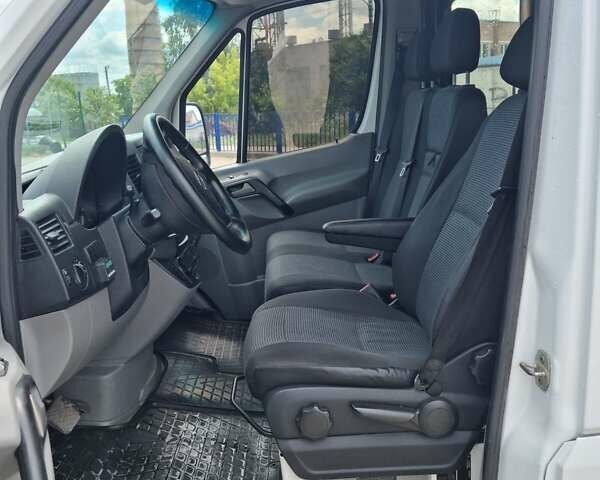 Мерседес Sprinter 2011 в Луцке на Automoto.ua Белый Мерседес Sprinter, объемом двигателя 2.14 л и пробегом 474 тыс. км за 14500 $, фото 41 на Automoto.ua