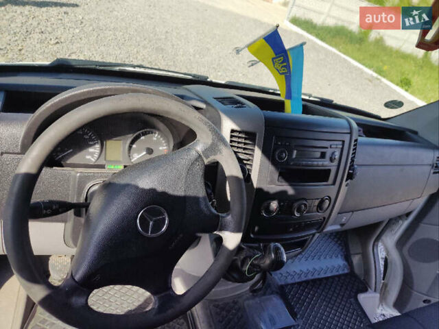 Білий Мерседес Sprinter, об'ємом двигуна 2.14 л та пробігом 425 тис. км за 12500 $, фото 8 на Automoto.ua