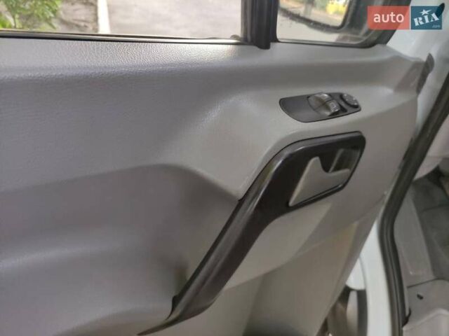 Белый Мерседес Sprinter, объемом двигателя 0 л и пробегом 186 тыс. км за 29900 $, фото 11 на Automoto.ua