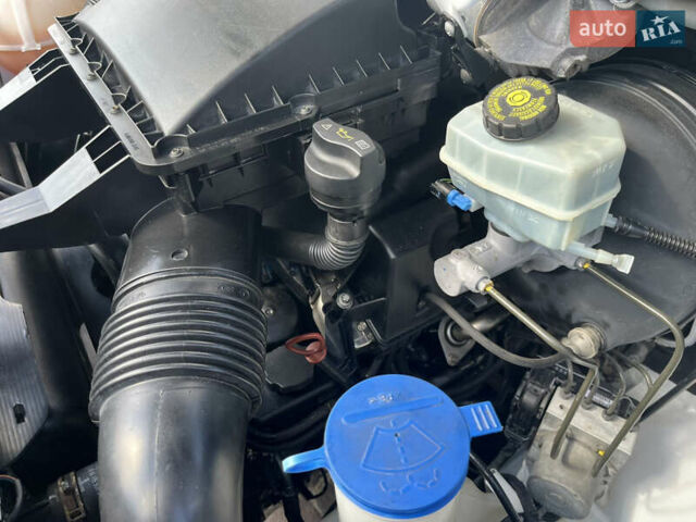 Белый Мерседес Sprinter, объемом двигателя 2.14 л и пробегом 360 тыс. км за 12900 $, фото 30 на Automoto.ua