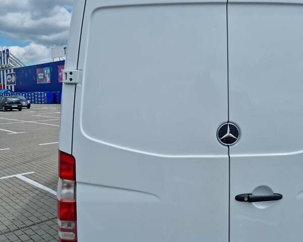 Мерседес Sprinter 2011 в Луцке на Automoto.ua Белый Мерседес Sprinter, объемом двигателя 2.14 л и пробегом 474 тыс. км за 14500 $, фото 13 на Automoto.ua