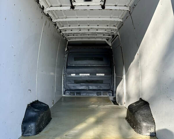 Белый Мерседес Sprinter, объемом двигателя 2.2 л и пробегом 425 тыс. км за 13800 $, фото 13 на Automoto.ua