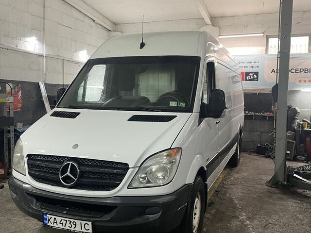 Білий Мерседес Sprinter, об'ємом двигуна 3 л та пробігом 432 тис. км за 14000 $, фото 5 на Automoto.ua