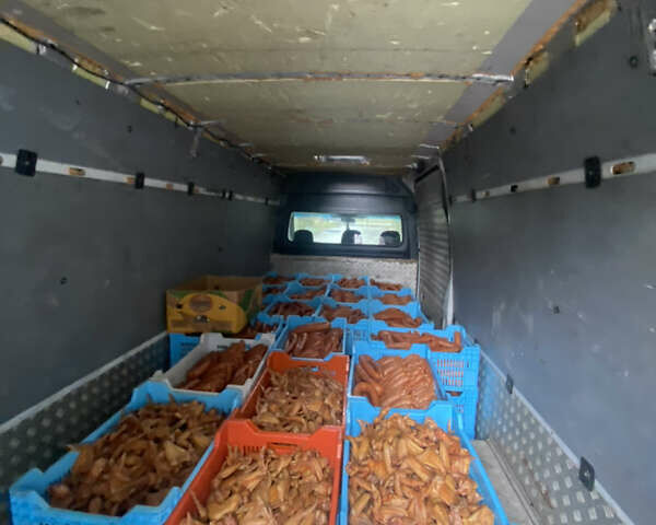 Белый Мерседес Sprinter, объемом двигателя 2.2 л и пробегом 497 тыс. км за 10900 $, фото 42 на Automoto.ua