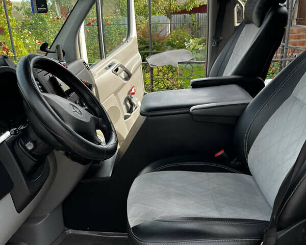 Білий Мерседес Sprinter, об'ємом двигуна 2.2 л та пробігом 620 тис. км за 19100 $, фото 12 на Automoto.ua