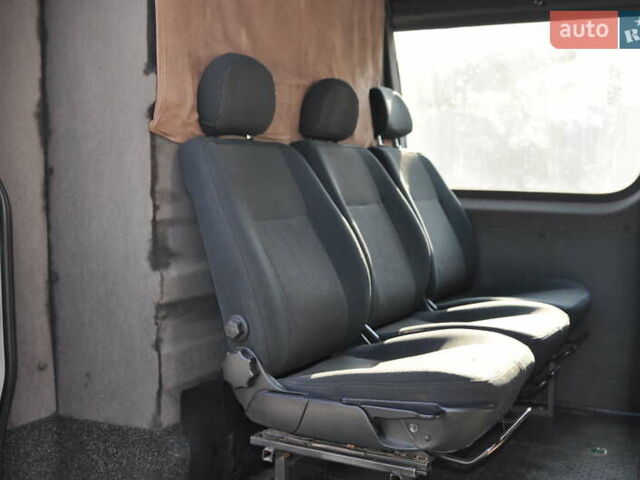 Белый Мерседес Sprinter, объемом двигателя 2.1 л и пробегом 480 тыс. км за 13000 $, фото 10 на Automoto.ua
