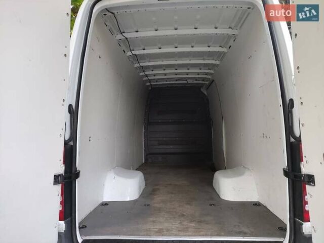 Белый Мерседес Sprinter, объемом двигателя 0 л и пробегом 186 тыс. км за 29900 $, фото 27 на Automoto.ua