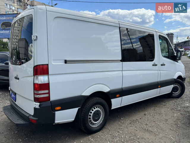 Белый Мерседес Sprinter, объемом двигателя 2.14 л и пробегом 271 тыс. км за 16500 $, фото 6 на Automoto.ua