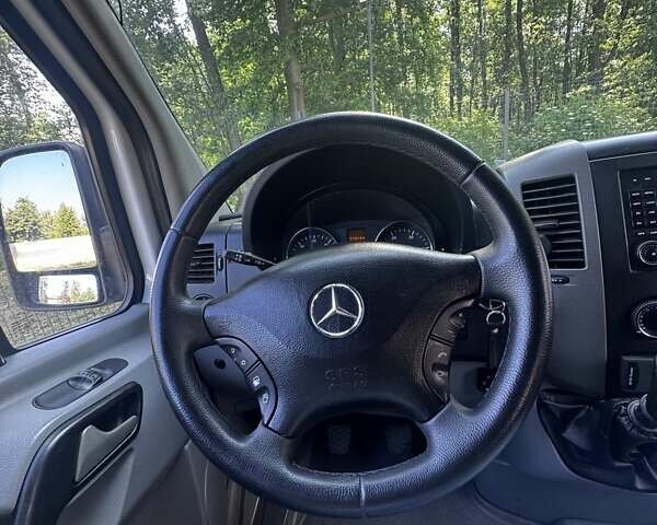 Мерседес Sprinter 2011 в Ивано-Франковске на Automoto.ua Белый Мерседес Sprinter, объемом двигателя 0 л и пробегом 570 тыс. км за 15500 $, фото 12 на Automoto.ua