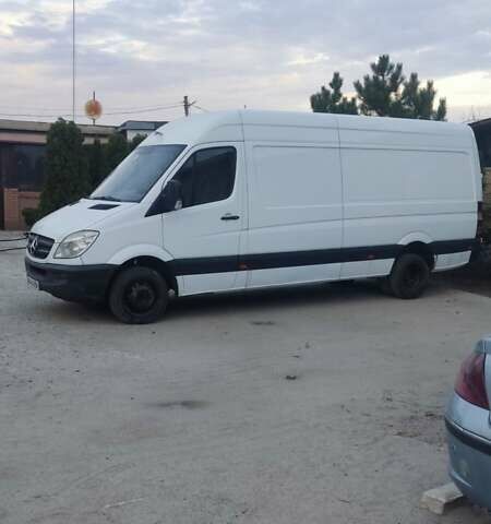 Білий Мерседес Sprinter, об'ємом двигуна 2.2 л та пробігом 400 тис. км за 13300 $, фото 1 на Automoto.ua