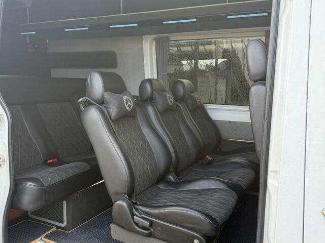 Мерседес Sprinter 2011 в Черновцах на Automoto.ua Белый Мерседес Sprinter, объемом двигателя 2.1 л и пробегом 350 тыс. км за 22500 $, фото 3 на Automoto.ua