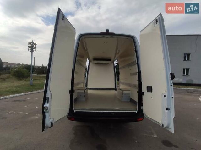 Белый Мерседес Sprinter, объемом двигателя 0 л и пробегом 281 тыс. км за 29000 $, фото 40 на Automoto.ua