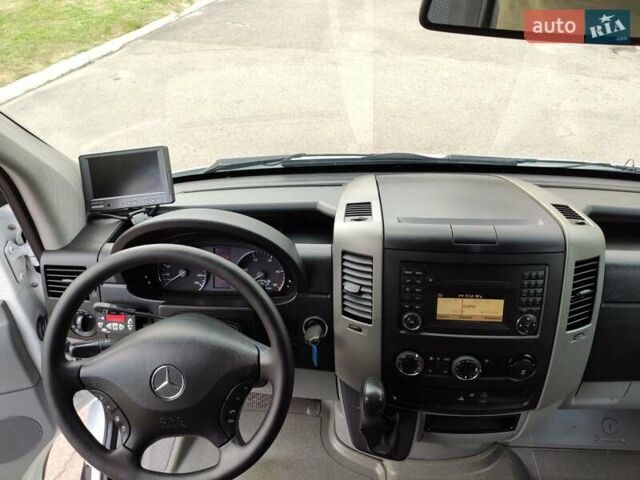 Белый Мерседес Sprinter, объемом двигателя 0 л и пробегом 281 тыс. км за 29000 $, фото 23 на Automoto.ua