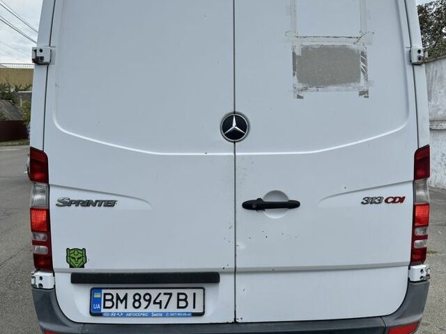 Белый Мерседес Sprinter, объемом двигателя 2.1 л и пробегом 447 тыс. км за 11222 $, фото 3 на Automoto.ua