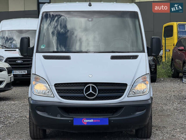 Белый Мерседес Sprinter, объемом двигателя 2.14 л и пробегом 271 тыс. км за 16500 $, фото 2 на Automoto.ua