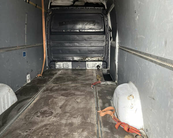 Белый Мерседес Sprinter, объемом двигателя 2.1 л и пробегом 587 тыс. км за 13000 $, фото 7 на Automoto.ua