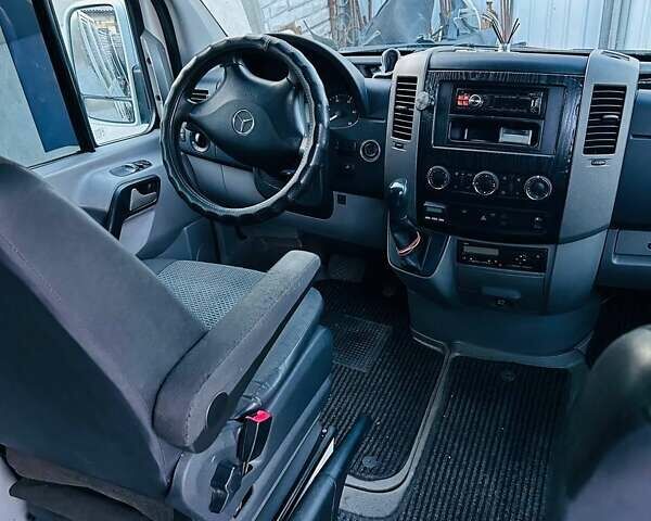 Білий Мерседес Sprinter, об'ємом двигуна 2.14 л та пробігом 430 тис. км за 22000 $, фото 12 на Automoto.ua