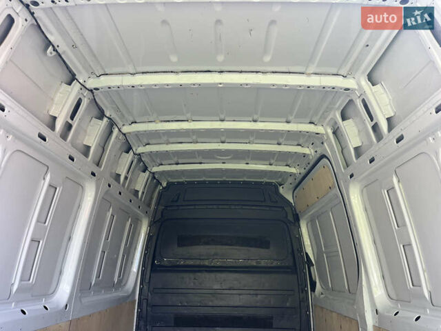 Белый Мерседес Sprinter, объемом двигателя 2.14 л и пробегом 360 тыс. км за 12900 $, фото 24 на Automoto.ua