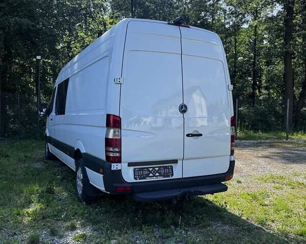 Белый Мерседес Sprinter, объемом двигателя 0 л и пробегом 570 тыс. км за 15999 $, фото 4 на Automoto.ua