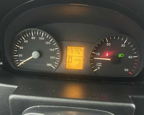 Белый Мерседес Sprinter, объемом двигателя 3 л и пробегом 292 тыс. км за 15821 $, фото 11 на Automoto.ua