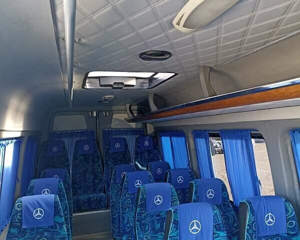 Белый Мерседес Sprinter, объемом двигателя 2.2 л и пробегом 370 тыс. км за 19000 $, фото 19 на Automoto.ua