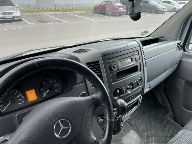 Білий Мерседес Sprinter, об'ємом двигуна 2.1 л та пробігом 437 тис. км за 10727 $, фото 6 на Automoto.ua