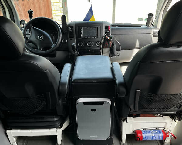 Білий Мерседес Sprinter, об'ємом двигуна 2.2 л та пробігом 620 тис. км за 19100 $, фото 15 на Automoto.ua