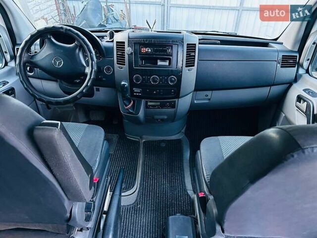 Білий Мерседес Sprinter, об'ємом двигуна 2.14 л та пробігом 430 тис. км за 22000 $, фото 7 на Automoto.ua