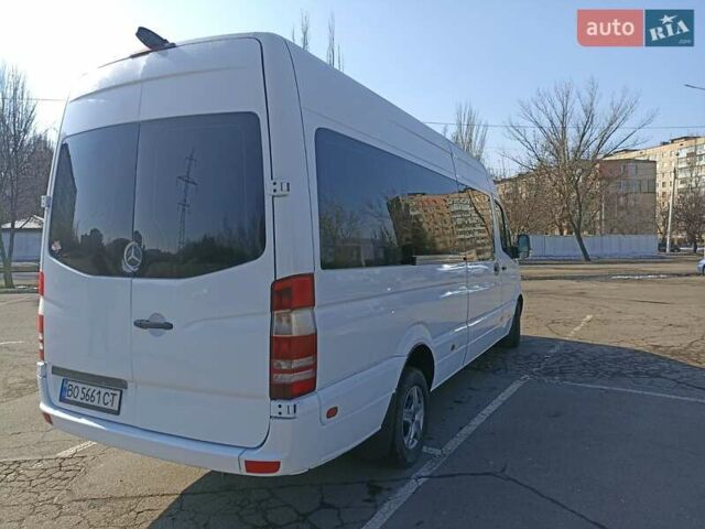 Белый Мерседес Sprinter, объемом двигателя 2.2 л и пробегом 370 тыс. км за 19000 $, фото 7 на Automoto.ua