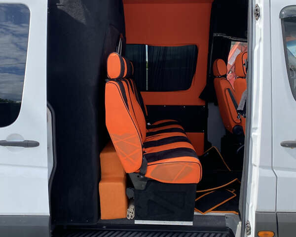 Мерседес Sprinter 2011 в Киеве на Automoto.ua Белый Мерседес Sprinter, объемом двигателя 2.99 л и пробегом 500 тыс. км за 20000 $, фото 2 на Automoto.ua