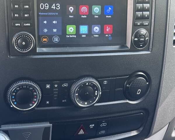 Мерседес Sprinter 2011 в Ивано-Франковске на Automoto.ua Белый Мерседес Sprinter, объемом двигателя 0 л и пробегом 570 тыс. км за 15500 $, фото 21 на Automoto.ua