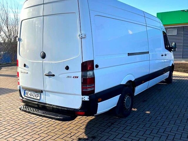 Білий Мерседес Sprinter, об'ємом двигуна 2.7 л та пробігом 280 тис. км за 12300 $, фото 2 на Automoto.ua