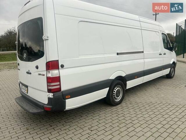 Белый Мерседес Sprinter, объемом двигателя 3 л и пробегом 292 тыс. км за 15821 $, фото 6 на Automoto.ua