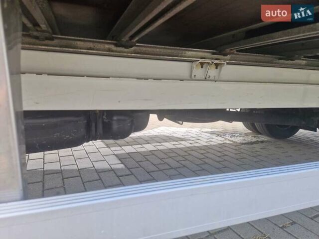 Белый Мерседес Sprinter, объемом двигателя 3 л и пробегом 470 тыс. км за 27700 $, фото 7 на Automoto.ua
