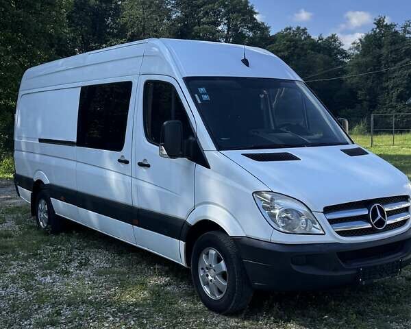 Мерседес Sprinter 2011 в Ивано-Франковске на Automoto.ua Белый Мерседес Sprinter, объемом двигателя 0 л и пробегом 570 тыс. км за 15500 $, фото 9 на Automoto.ua