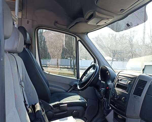 Белый Мерседес Sprinter, объемом двигателя 2.2 л и пробегом 370 тыс. км за 19000 $, фото 15 на Automoto.ua