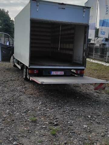 Белый Мерседес Sprinter, объемом двигателя 2.2 л и пробегом 266 тыс. км за 12999 $, фото 8 на Automoto.ua