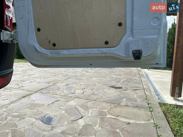 Белый Мерседес Sprinter, объемом двигателя 2.14 л и пробегом 360 тыс. км за 12900 $, фото 25 на Automoto.ua