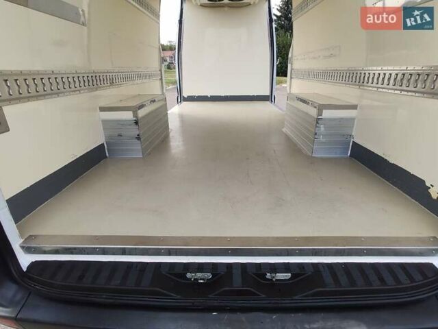 Белый Мерседес Sprinter, объемом двигателя 0 л и пробегом 281 тыс. км за 29000 $, фото 44 на Automoto.ua