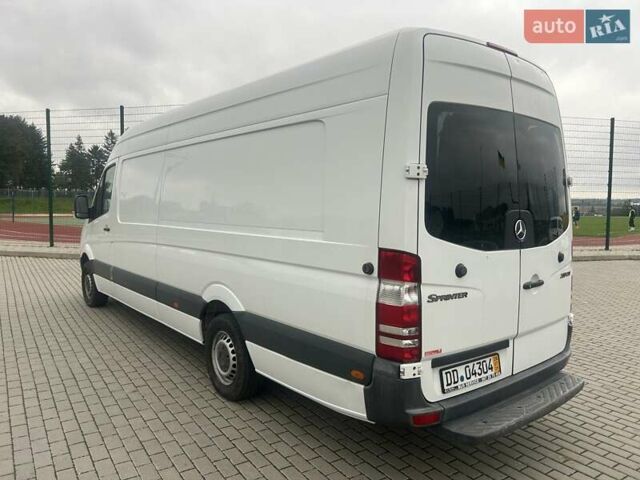 Белый Мерседес Sprinter, объемом двигателя 3 л и пробегом 292 тыс. км за 15821 $, фото 3 на Automoto.ua