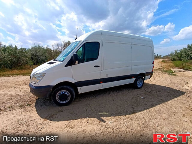 Белый Мерседес Sprinter, объемом двигателя 2.1 л и пробегом 365 тыс. км за 12300 $, фото 2 на Automoto.ua