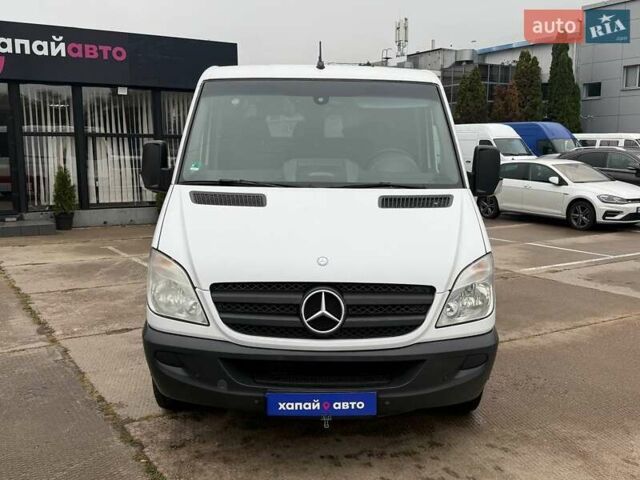 Белый Мерседес Sprinter, объемом двигателя 2.14 л и пробегом 271 тыс. км за 16500 $, фото 1 на Automoto.ua