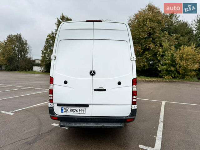 Белый Мерседес Sprinter, объемом двигателя 3.22 л и пробегом 400 тыс. км за 16500 $, фото 5 на Automoto.ua
