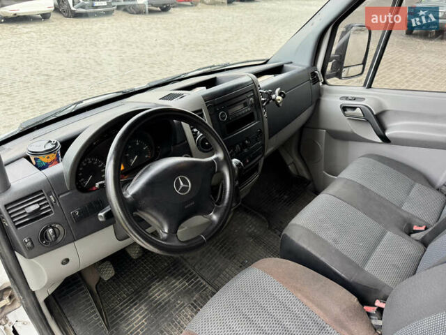 Білий Мерседес Sprinter, об'ємом двигуна 2.14 л та пробігом 304 тис. км за 16200 $, фото 9 на Automoto.ua