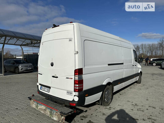 Белый Мерседес Sprinter, объемом двигателя 2.14 л и пробегом 313 тыс. км за 11399 $, фото 5 на Automoto.ua