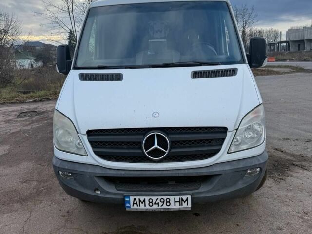 Білий Мерседес Sprinter, об'ємом двигуна 2.1 л та пробігом 300 тис. км за 6700 $, фото 2 на Automoto.ua