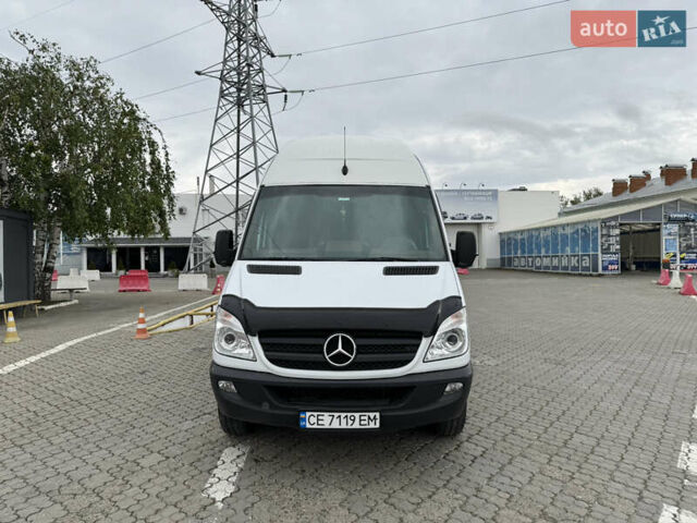Белый Мерседес Sprinter, объемом двигателя 2.99 л и пробегом 500 тыс. км за 29999 $, фото 1 на Automoto.ua