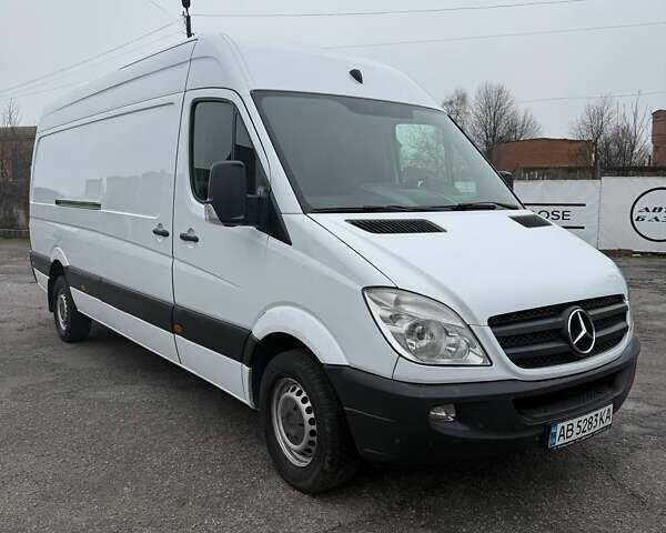 Белый Мерседес Sprinter, объемом двигателя 3 л и пробегом 348 тыс. км за 18200 $, фото 5 на Automoto.ua